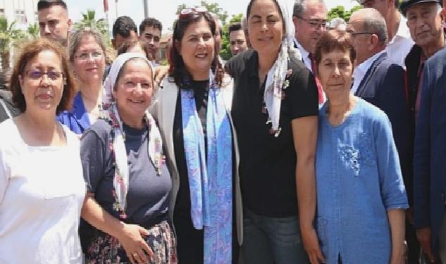 Aydın Büyükşehir Belediye Başkanı Özlem Çerçioğlu, Sultanhisar Pazarı’nı ziyaret etti