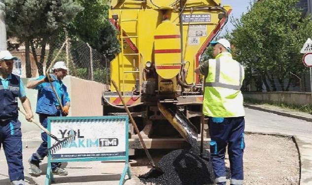 Büyükşehir Yol Bakım Timi her yere yetişiyor