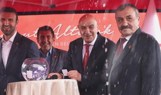 Keçiören’de Kafkaslar Kapalı Spor Salonu’nun Temelleri Atıldı