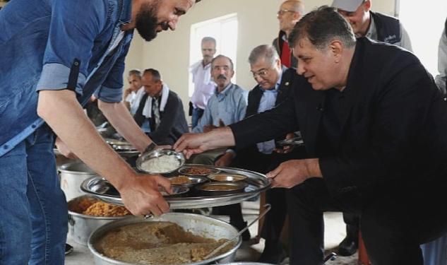 Sındır ve Tugay, bolluğa kepçe salladı