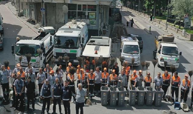 Zeytinburnu’nda Bahar Temizliği Devam Ediyor