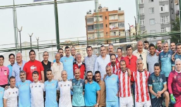 19 Mayıs Veteranlar Futbol Turnuvası sona erdi