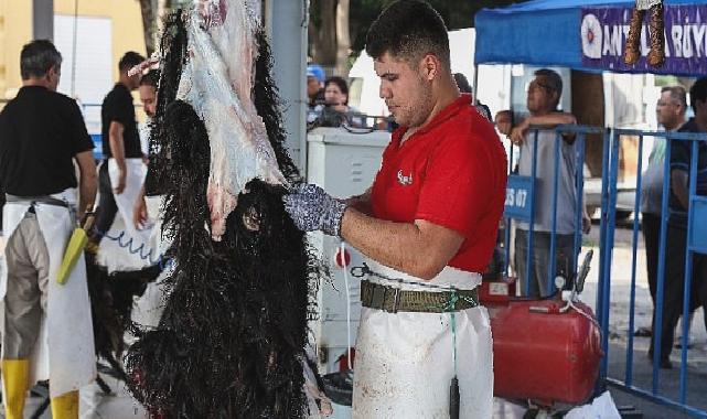 Antalya Büyükşehir’den 3 farklı noktada ücretsiz kurban kesim hizmeti