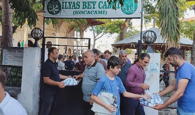 Aydın Büyükşehir Belediyesi vatandaşlarla bayramlaştı