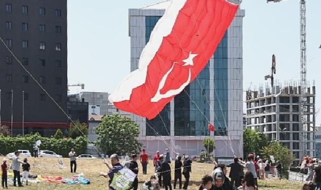 Bağcılar Belediyesi, Uçurtma Şenliği düzenledi