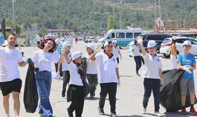 Çevre Gününde Öğrencilerden Anlamlı Etkinlik