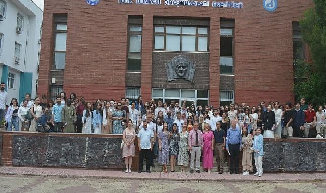 Ege Üniversitesi TÖBİR’de mezuniyet heyecanı