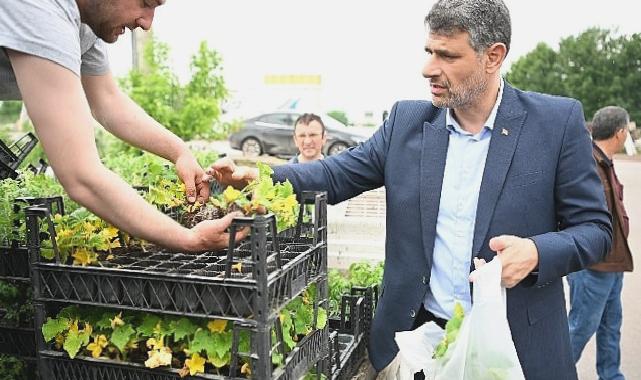 Kartepe’de 60 bin fide daha toprakla buluştu