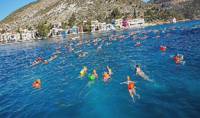 Kaş’ın Yunanistan’a en yakın kara parçası Megisti/Meis Adası’ndan başlayan yarış Kaş’ta sona erdi