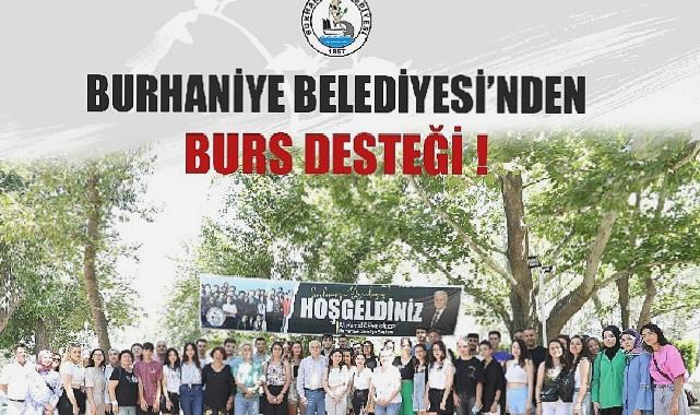 Üniversite öğrencilerinin bursları hesaplarında