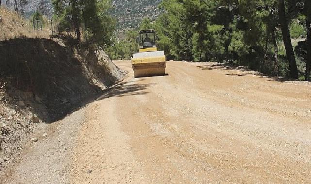 Belenobası-Gebece grup yolunda asfalt öncesi hazırlık