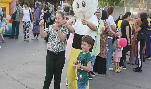 Büyükşehir’in sokak şenlikleriyle doyasıya eğlence