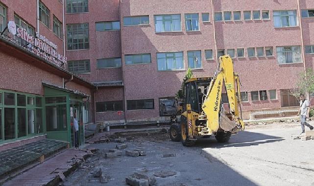 Devlet hastanesi’nin çevresi yenileniyor 