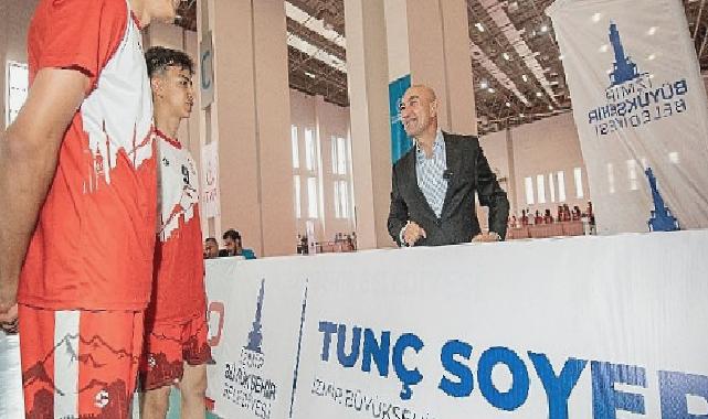 İzmir’in yeni spor uygulaması Sporİzmir kullanıma sunuldu