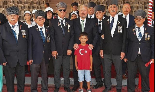 Kıbrıs Gazisi Menemenliler Barış ve Özgürlük Bayramı’nda Kıbrıs’ta