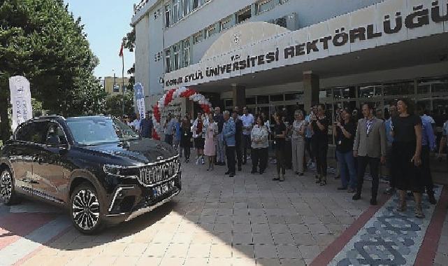 Türkiye’nin yerli otomobili TOGG DEÜ’nün Makam Aracı oldu