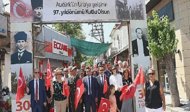 Urlalılar 97 yıldır Atatürk’ü bağrına basıyor