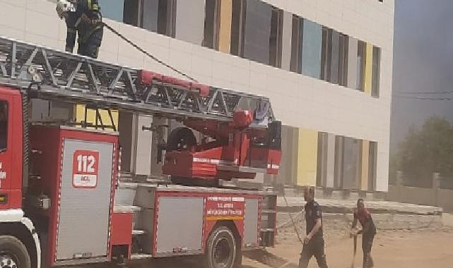 Aydın Büyükşehir Belediyesi İtfaiyesi İnşaatı Devam Eden Şehir Hastanesi’nde Çıkan Yangını Söndürdü