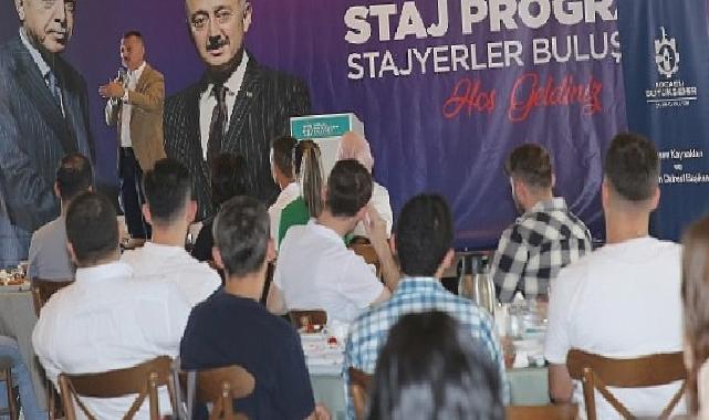 Büyükşehir stajyerleriyle buluşan Büyükakın; İdeallerinizden asla vazgeçmeyin