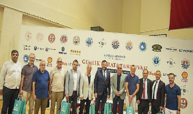 Gemlik’teki dev turnuvada kıyasıya rekabet