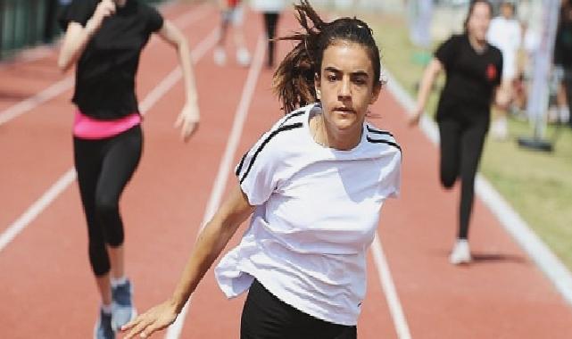 Semra Aksu Atletizm Parkı 1 yılda binlerce Karşıyakalıyı atletizm ile tanıştırdı