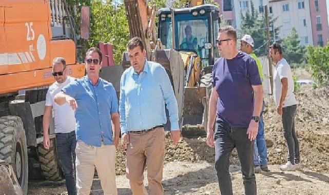 Son 1 yılda 150 bin metrekare kilit parke taşı serildi, 5 bin ton asfalt döküldü