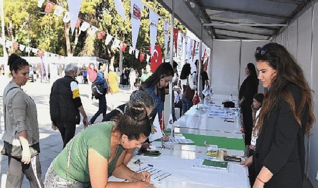 Bornova İstihdam Fuarı büyük bir dayanışmaya dönüştü