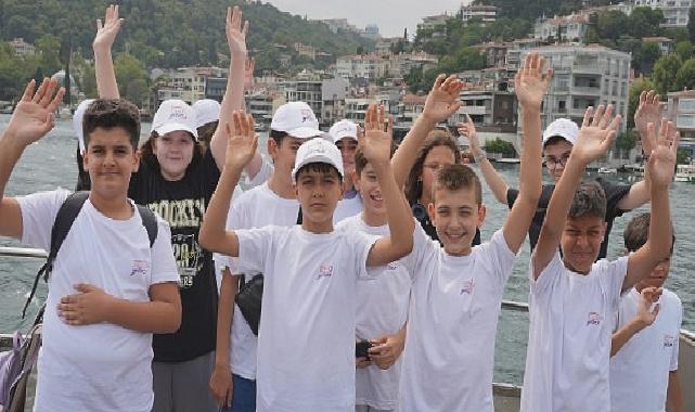 Kahramanmaraşlı çocuklar, Türkiye-Ukrayna Milli Basketbol maçında millileri desteklemek için İstanbul’da!