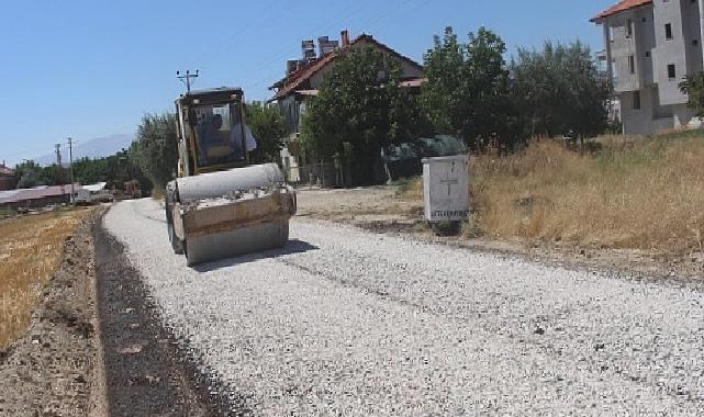 Kanalizasyon tamam sıra asfaltta