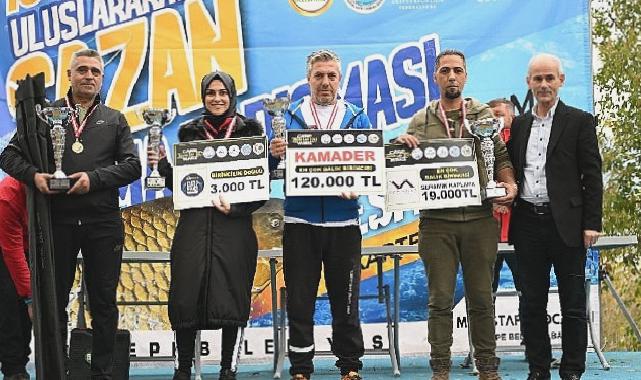 Kartepe’de sazan balığı tutma yarışması sonuçlandı