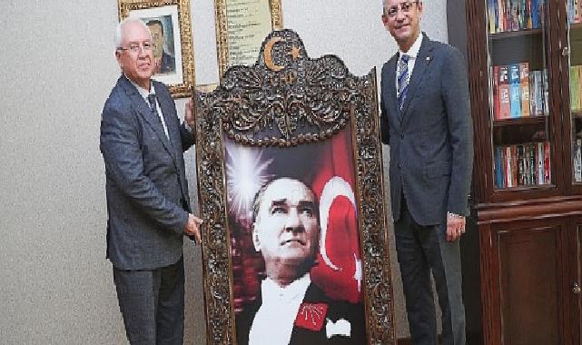 Selvitopu’dan Özel’e “hayırlı olsun” ziyareti