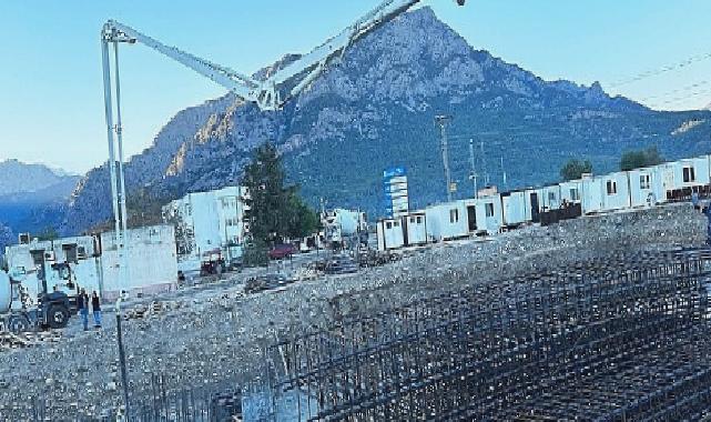 Yurt binasına beton atılmaya başlandı