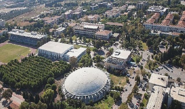 Ege Üniversitesi, 14 göstergede en iyi ilk 5 üniversitesi arasında yer aldı