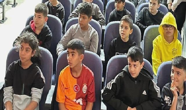 Egeli gençler, Türkiye’nin Milli Teknoloji Hamlesi yolculuğunu TEKNOFEST kuşağına anlatmaya devam ediyor