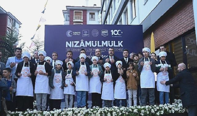 Milli Eğitim Bakanı Tekin, Konya Büyükşehir’in Nizamülmülk Bilgehanesi ve Lise Medeniyet Akademisi’ni Açtı