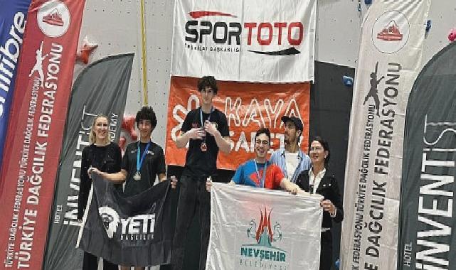 Nevşehir Belediyesi Gençlik ve Spor Kulübü sporcusu Mustafa Sacit Sümer, katıldığı Türkiye Şampiyonasında 3’ncü olarak bronz madalya kazandı