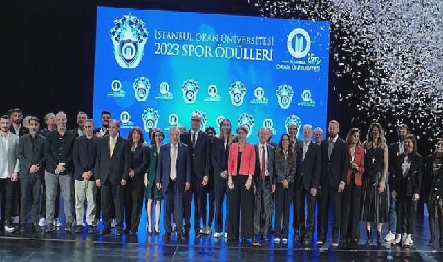 Eczacıbaşı Dynavit, “Yılın Kadın Spor Takımı” seçildi