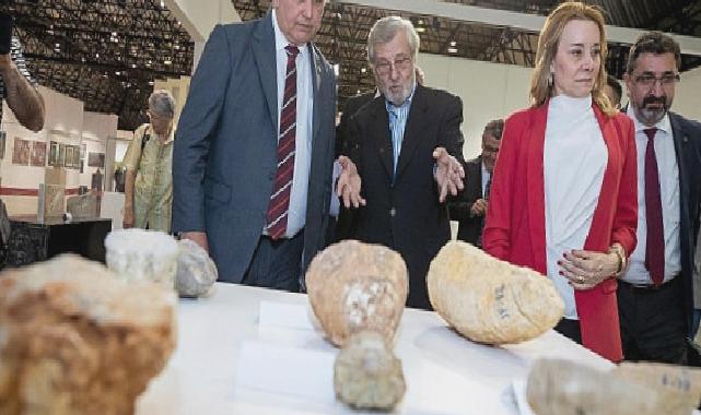 Jeoloji Festivali’nin açılışını Başkan Tugay yaptı İzmir depreme bilimin ışığında hazırlanacak