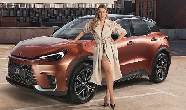 Lexus’un Yeni SUV’u LBX Sıra Dışı Lansmanla Türkiye’de Satışa Sunuldu