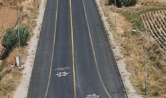 Aydın Büyükşehir Belediyesi, kent genelinde eş zamanlı olarak sürdürülen yol yapım çalışmalarına devam ediyor