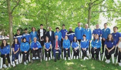 Başkan Büyükakın; Kocaeli’nin gururu Kağıtspor