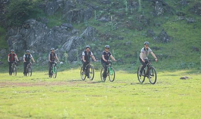 Kağıtsporlu izciler Samanlı Dağlarını bisikletle keşfe çıktı