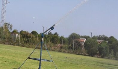 Antalya’nın yeşil alanlarına rulo çim desteği